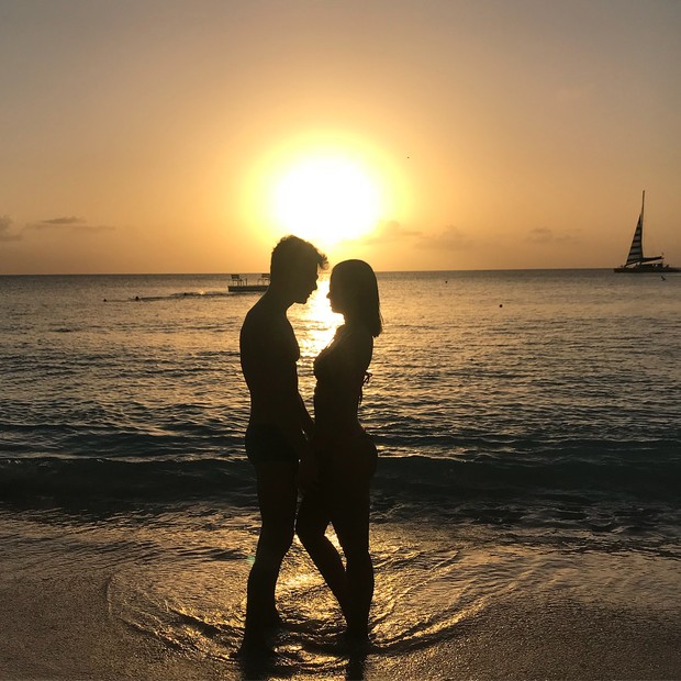Vera Viel e Rodrigo Faro vão ao Caribe para passar o fim de semana (Foto: Reprodução/Instagram)