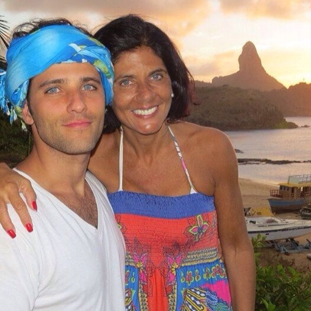 Bruno Gagliasso e a mãe (Foto: Reprodução/Instagram)