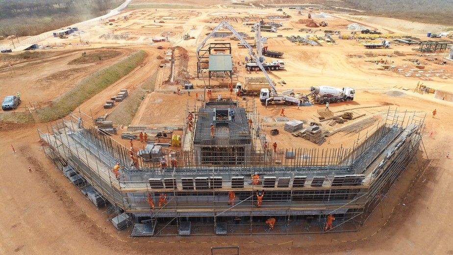 Unidade da Sigma no Vale do Jequitinhonha, em Minas Gerais, vai produzir 270 mil toneladas de concentrado de lítio por ano, mais que o dobro da produção nacional de 2021