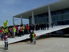 Em Brasília, índios protestam contra proposta para demarcação de terras