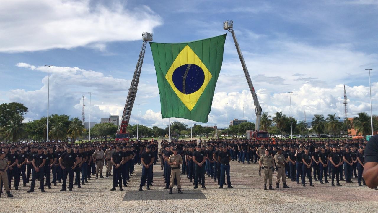 Evento na Praça dos Girassóis marca ingresso de alunos-soldados no curso de formação da Polícia Militar