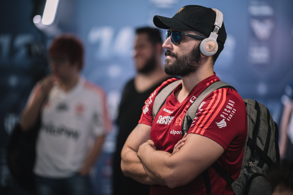 Riot Games recua e adia jogo do Flamengo no CBLoL para segunda | e ...
