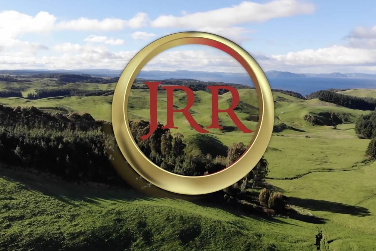 JRR Token é uma criptomoeda baseada em 