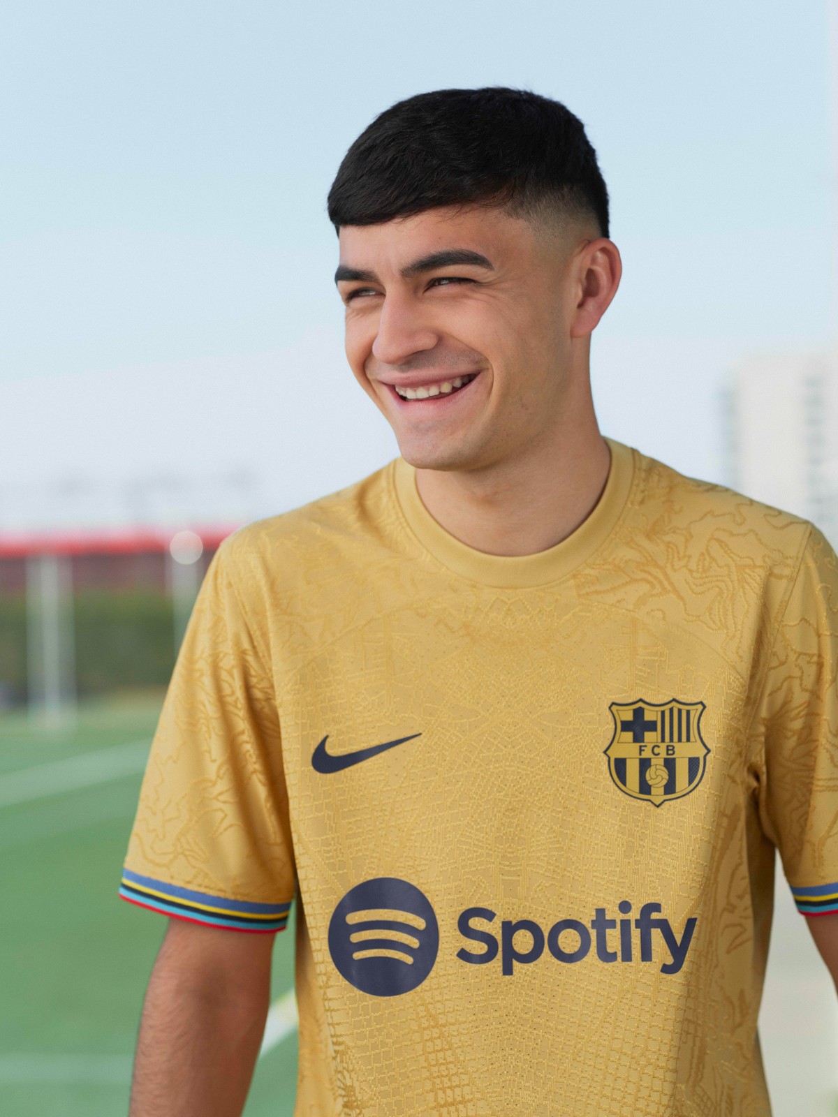 Quem é o camisa 2 do Barcelona?
