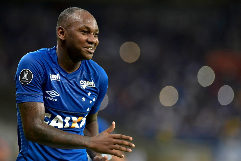 Atacantes findam jejum de gols, mas meias brilham e seguem na artilharia do Cruzeiro