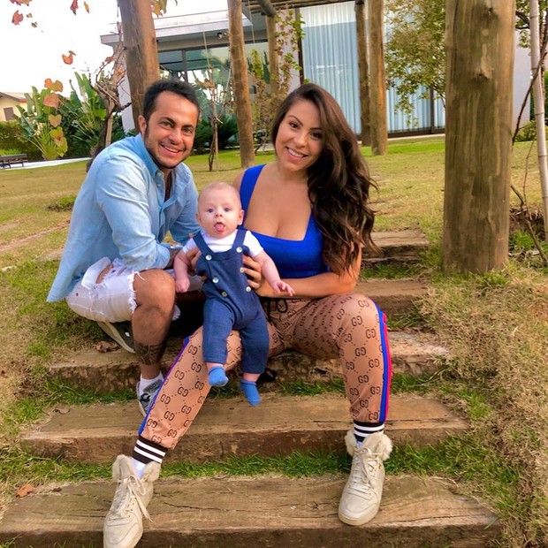 Thammy Miranda e família (Foto: Reprodução/Instagram)