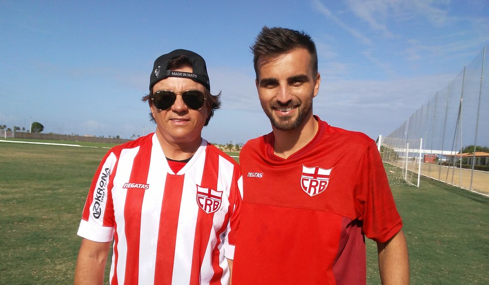 Chitãozinho e Rafael Longuine — Foto: Leonardo Freire/GloboEsporte.com