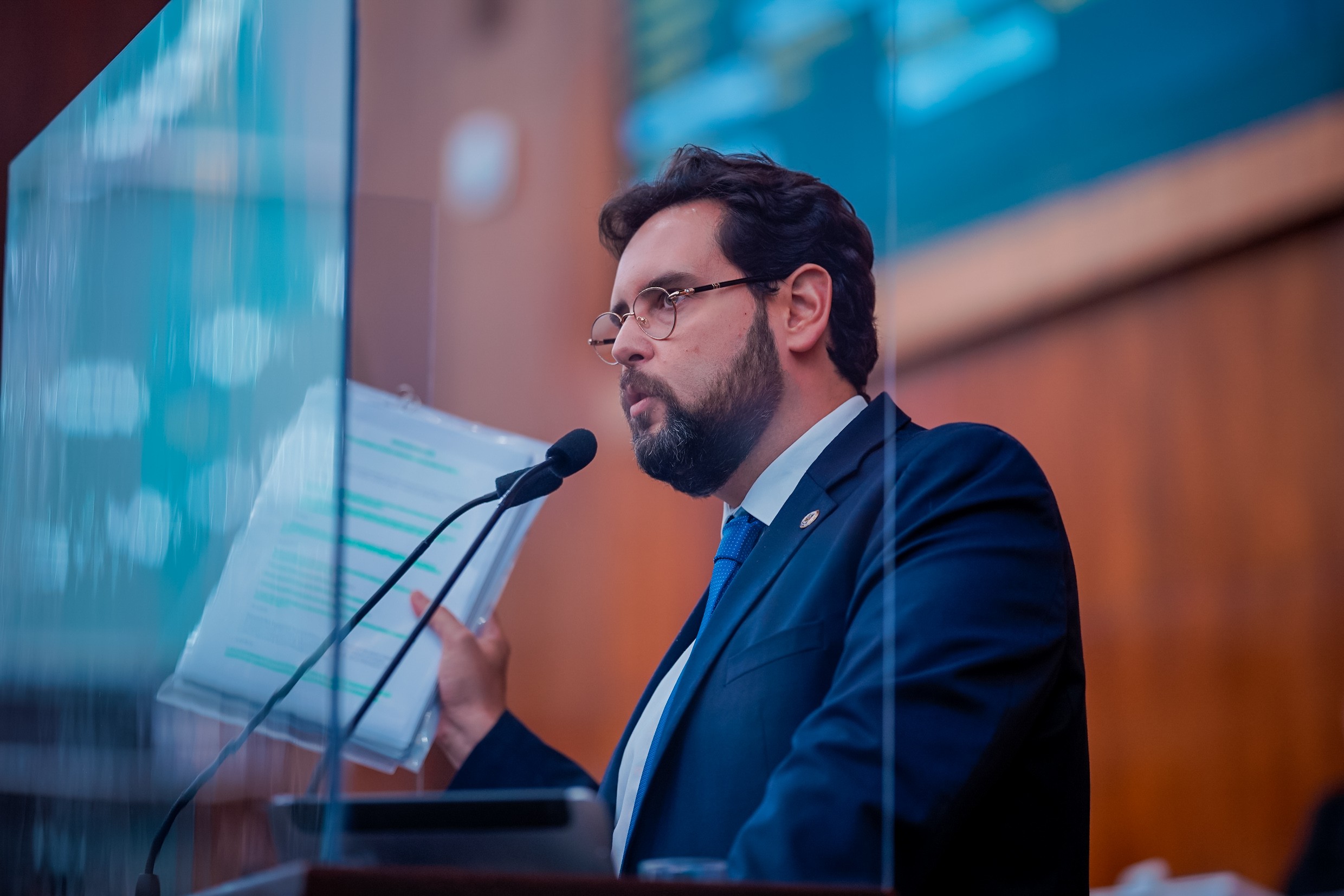Assembleia Legislativa do RS aprova cassação de Ruy Irigaray
