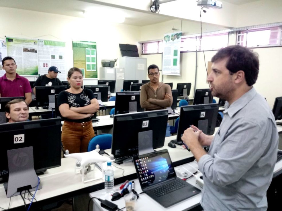 Curso foi ministrado por professor especialista de Goiás (Foto: Joel Lima/Arquivo Pessoal)