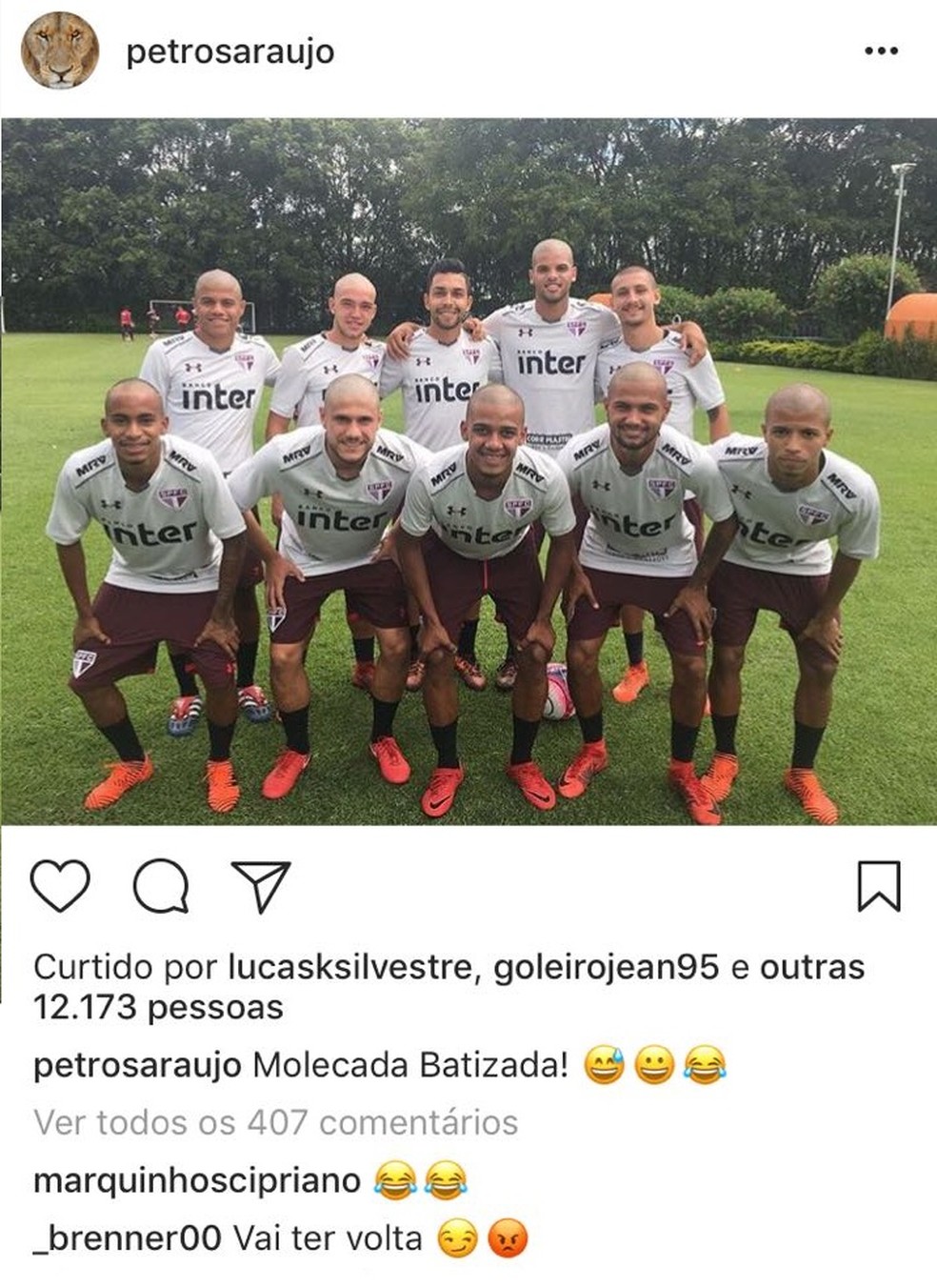 Garotos do São Paulo receberam trote de Petros no começo da temporada (Foto: Reprodução/Instagram)