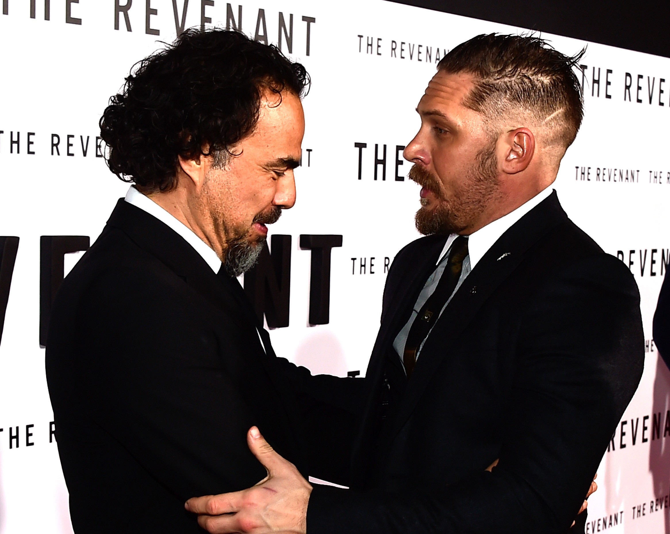Alejandro González Iñárritu e Tom Hardy (Foto: Getty Images)