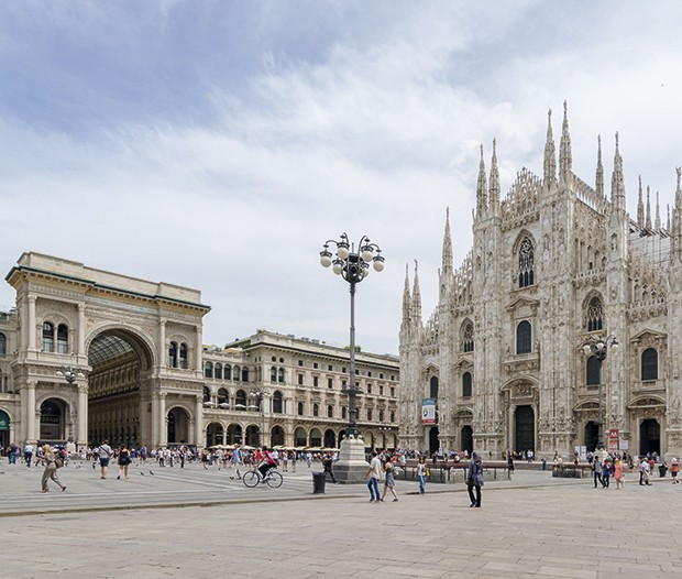Praça do Duomo com a galeria Vittorio Emanuele II ao fundo (Foto: Divulgação)
