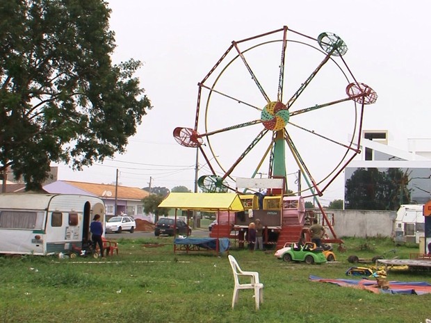 G1 - Adolescente morre após acidente em parque de diversões no