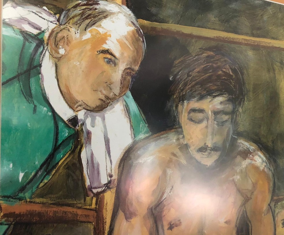 Ray Ciancaglini mostra em sua casa pinturas com a própria imagem em lembrança aos tempos de lutador — Foto: Camilo Pinheiro Machado