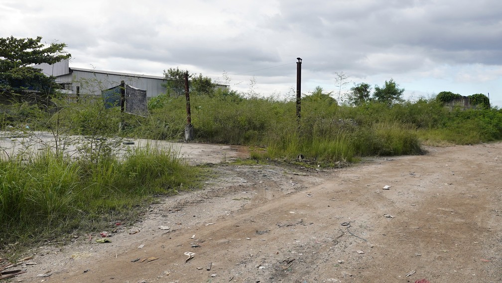 Polo de Reciclagem de Gramacho não tem todos os galpões prometidos — Foto: Marcos Serra Lima/g1