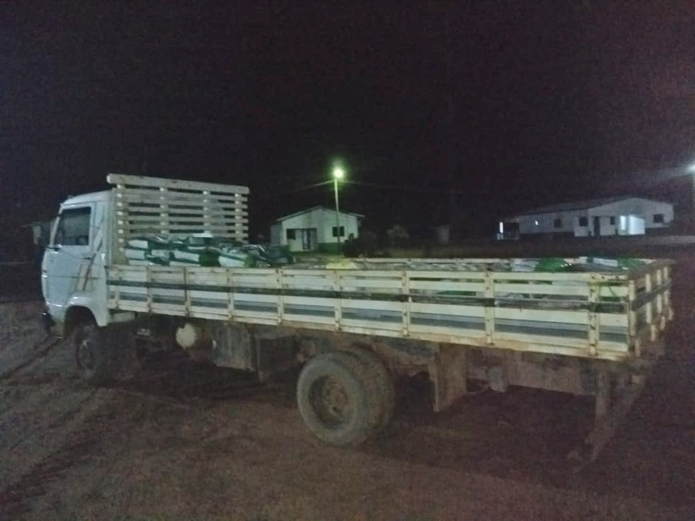 Sete homens armados invadiram fazenda em Nova Maringá e levaram parte dos produtos agrotóxicos — Foto: Polícia Militar de Mato Grosso/Divulgação