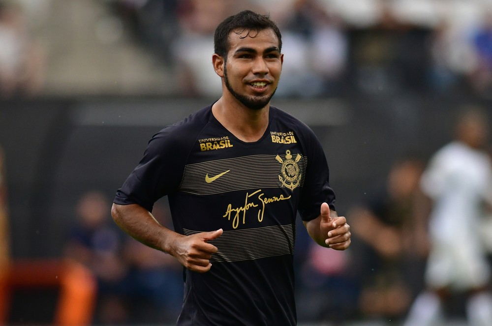 Sornoza aceita reduzir salário e fica perto de deixar o Corinthians