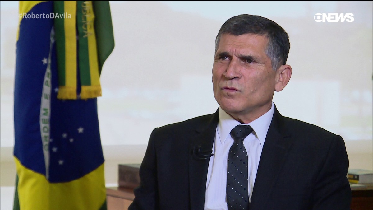 General Santos Cruz, do Brasil, vai chefiar equipe da ONU de investigação de ataque na Ucrânia | Mundo