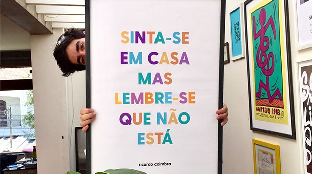 O poster foi visto por algumas pessoas no Instagram e logo tornou-se um sucesso de encomendas. (Foto: Divulgação)