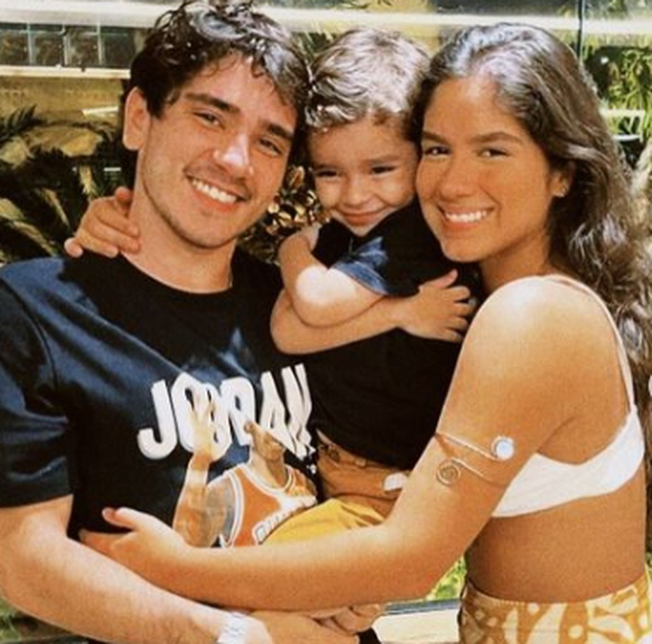 João Fernandes com o filho e a namorada