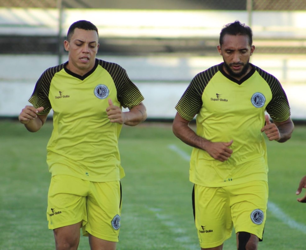 Adriano Apodi não jogou a final da Copa Alagoas; jogador está liberado pelo DM e pode estrear no Alagoano — Foto: Mac Cavalcante / GloboEsporte.com