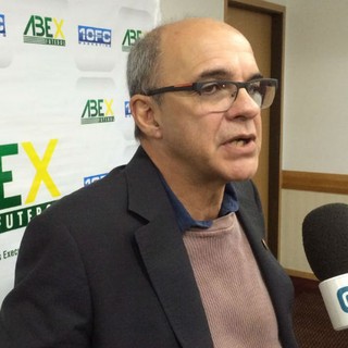 Otimista, presidente quer Flamengo de volta ao Maracanã em setembro