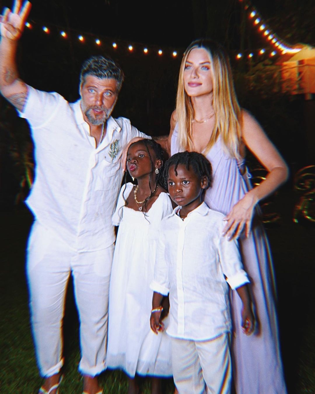 Giovanna e Bruno Gagliasso com os filhos (Foto: Reprodução/ Instagram)