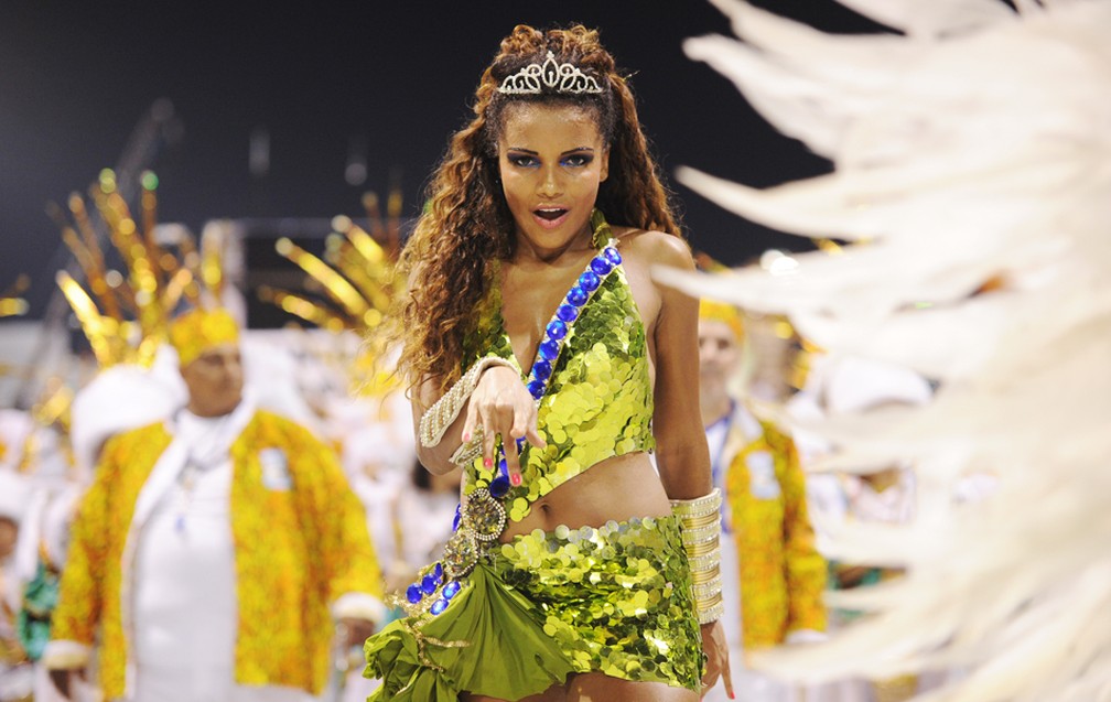 Quitéria Chagas impressiona o público com sua beleza — Foto: Raul Zito/G1