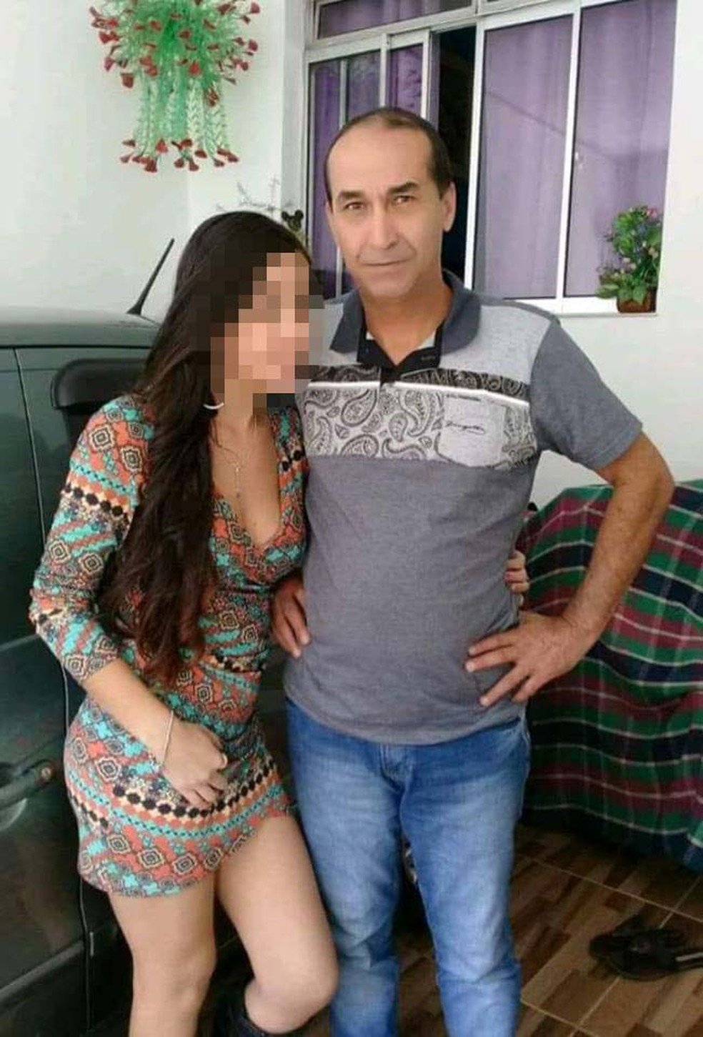 Vítima enviou mensagem ao pai pedindo ajuda ao ser ameaçada e espancada por ex-companheiro em Praia Grande, SP — Foto: Reprodução/Facebook