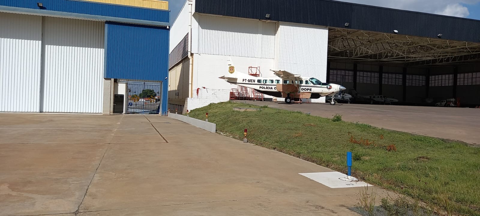 Polícia faz voo de teste de avião apreendido do crime organizado