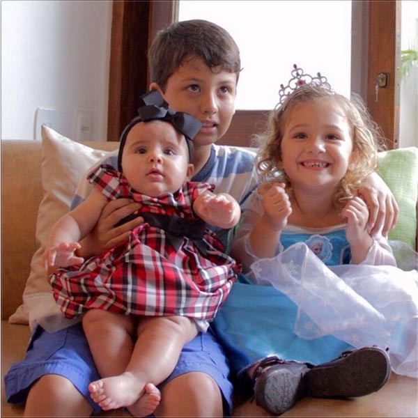 Os irmãos Bruna, Miguel e Laura (Foto: Reprodução / Instagram)