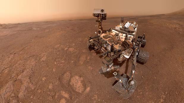 Robô da NASA tira ‘selfie’ em Marte  (Foto: Reprodução)