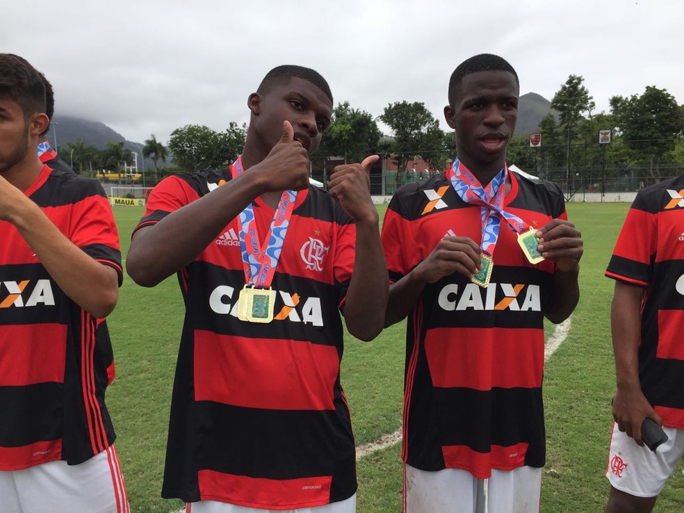 Lincoln e Vinícius Junior se destacaram nas categorias de base do Flamengo (Foto: gustavo rotstein)