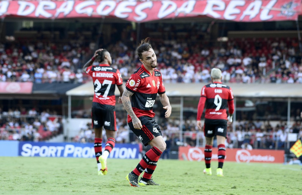 ANÁLISE: Flamengo resolve jogo em nove minutos