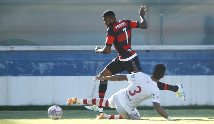 Após 3 a 0 no Bangu, comentarista vê Fla com o futebol mais vistoso do Rio