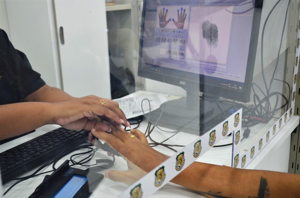 Emissão de carteira de identidade no RN — Foto: Suzie Chagas