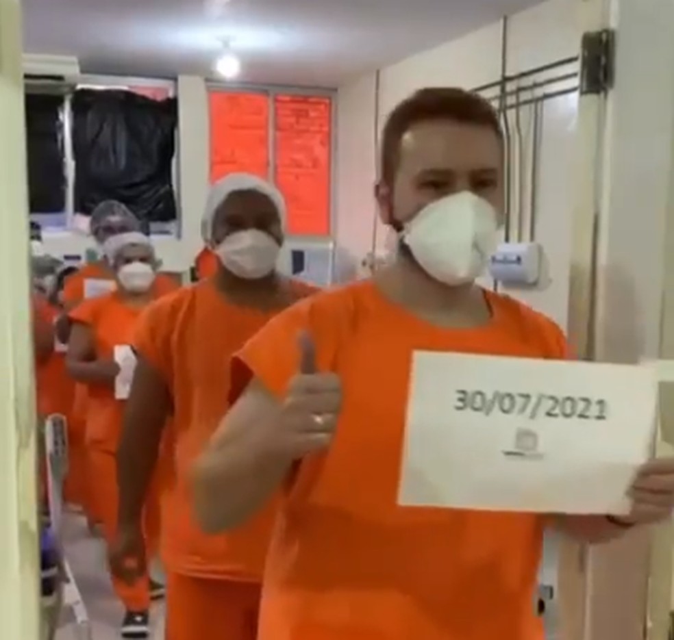 Profissionais de saúde dão alta aos últimos pacientes e 'se despedem' de alas Covid no Piauí  — Foto: Divulgação