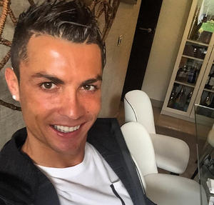 Cristiano Ronaldo selfie (Foto: Reprodução/Instagram) Cristiano Ronaldo selfie (Foto: Reprodução/Instagram)