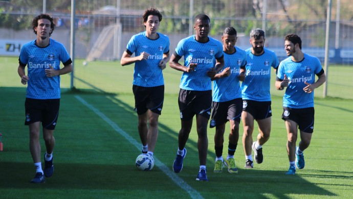 Titulares do Grêmio evitam treino com bola e descansam1 durante maratona