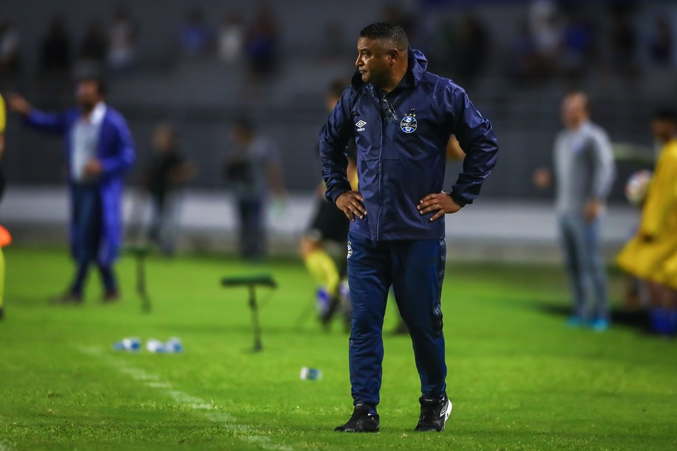 Grêmio pode perder lugar no G-4 caso perca contra o Vila Nova