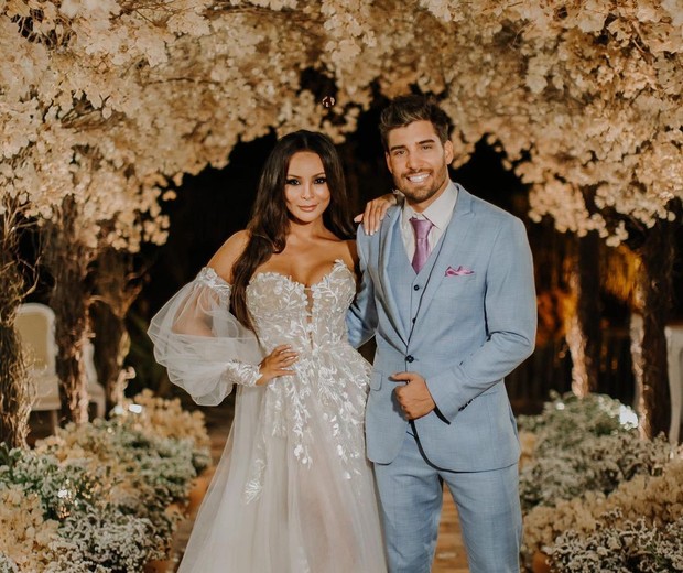 Casamento de Carol Nakamura e Guilherme Leonel (Foto: Reprodução/Instagram)