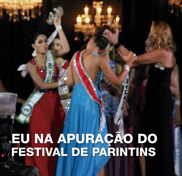Meme lembra as disputas entre os bumbás do Festival de Parintins, que têm as cores azul e vermelho (Foto: Reprodução/internet)