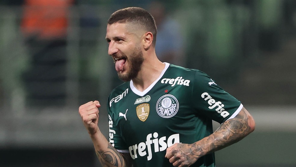 Ainda com 12 jogos para o fim da temporada, Zé Rafael já alcança seu ano mais artilheiro com a camisa do Verdão  
