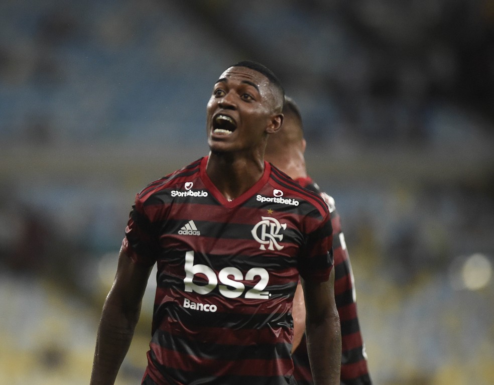 Ramon, um dos destaques do Flamengo &mdash; Foto: Andr&eacute; Dur&atilde;o