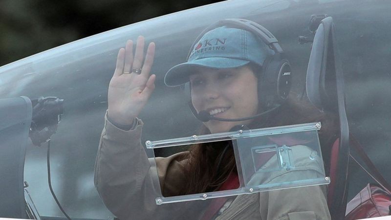 A adolescente vem de uma família de pilotos (Foto: Reuters via BBC News)