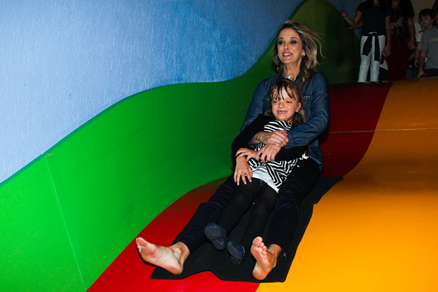 Ticiane Pinheiro e a filha, Rafa Justus (Foto: Manuela Scarpa/Photo Rio News  )