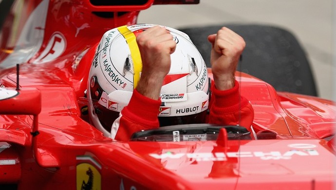 Sebastian Vettel comemora (Foto: F1 Fanatic)