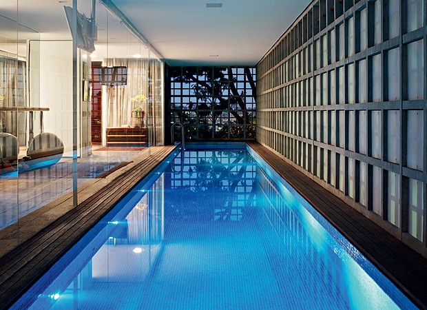 5 projetos com piscinas cobertas dentro de casa - Casa e Jardim