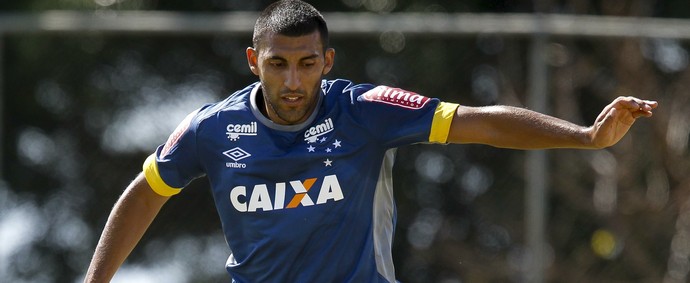 Após Damião, em 2015, Cruzeiro volta a apostar em atacante de referência