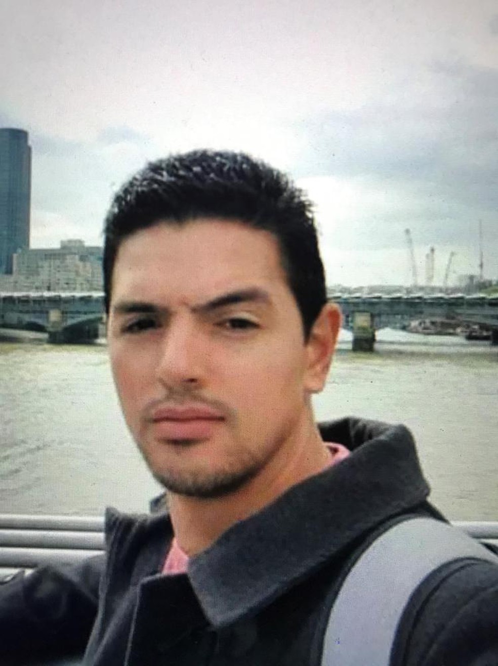 George Bento foi preso na Irlanda em 2021, onde trabalhava como entregador, por esfaquear e matar um adolescente — Foto: Arquivo Pessoal